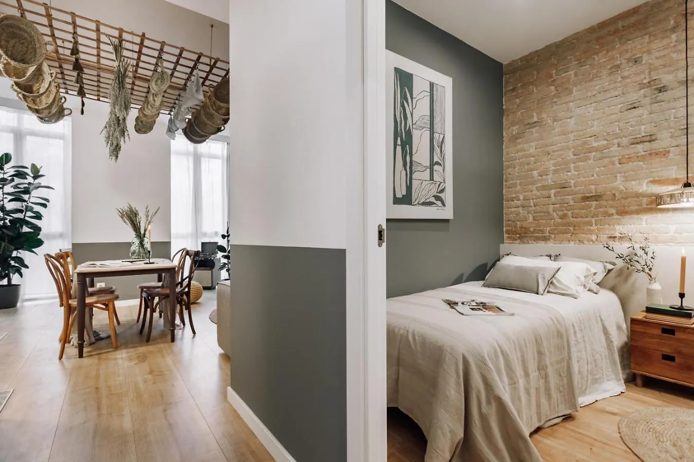Appartement Aroche - 2 Bedrooms In Sant Antoni Barcelona Spanje